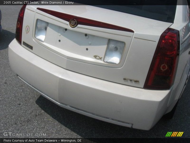 White Diamond / Ebony 2005 Cadillac CTS Sedan