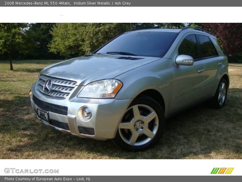 Front 3/4 View of 2008 ML 550 4Matic