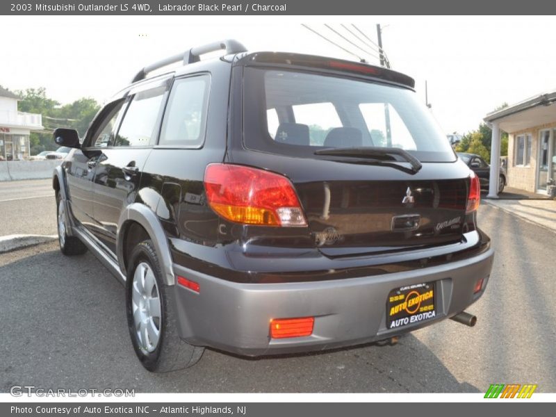 Labrador Black Pearl / Charcoal 2003 Mitsubishi Outlander LS 4WD