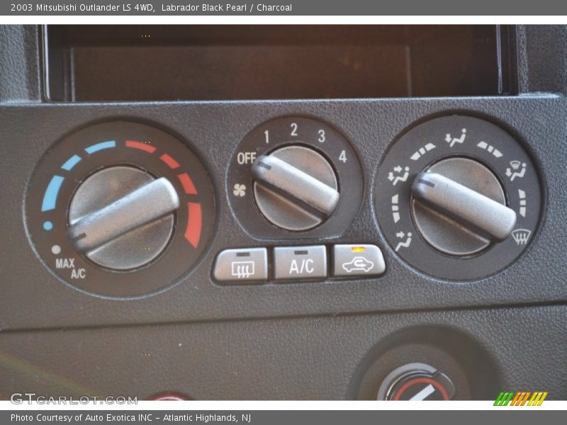 Labrador Black Pearl / Charcoal 2003 Mitsubishi Outlander LS 4WD