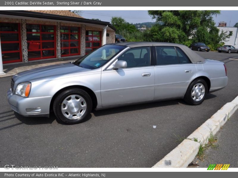 Sterling Silver / Dark Gray 2001 Cadillac DeVille Sedan