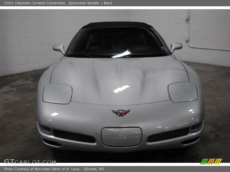 Quicksilver Metallic / Black 2001 Chevrolet Corvette Convertible