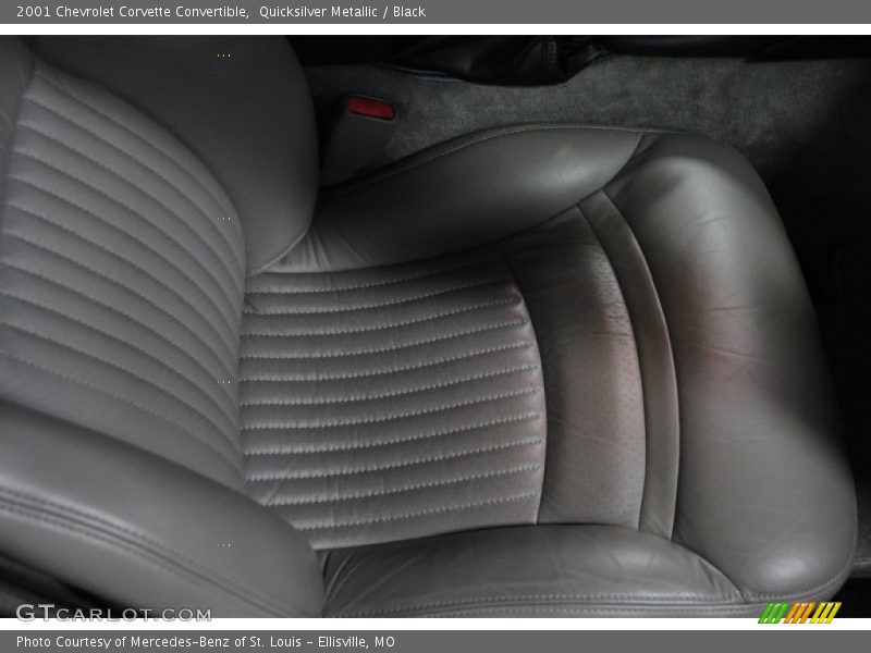 Quicksilver Metallic / Black 2001 Chevrolet Corvette Convertible