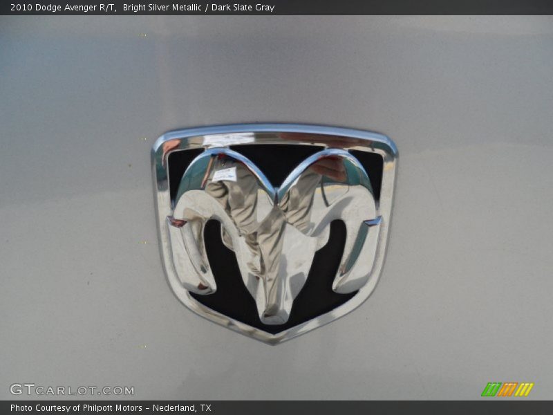 Bright Silver Metallic / Dark Slate Gray 2010 Dodge Avenger R/T