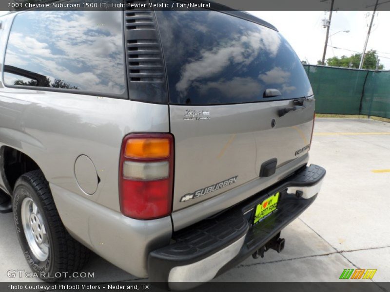 Light Pewter Metallic / Tan/Neutral 2003 Chevrolet Suburban 1500 LT