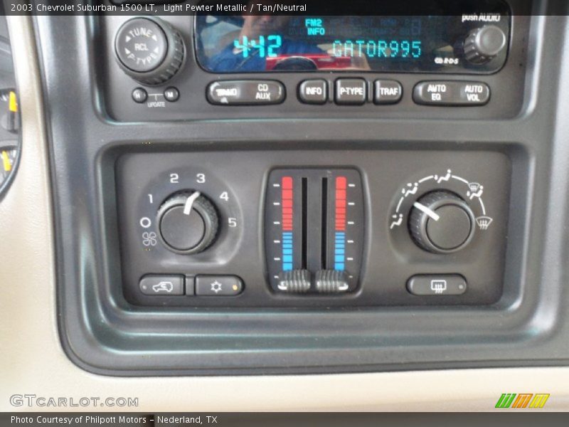 Light Pewter Metallic / Tan/Neutral 2003 Chevrolet Suburban 1500 LT