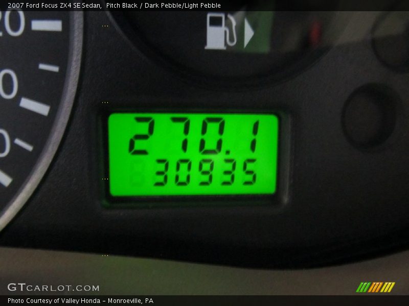 Pitch Black / Dark Pebble/Light Pebble 2007 Ford Focus ZX4 SE Sedan