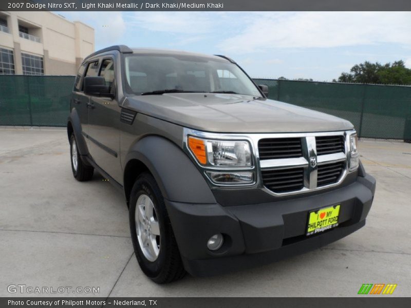 Light Khaki Metallic / Dark Khaki/Medium Khaki 2007 Dodge Nitro SXT