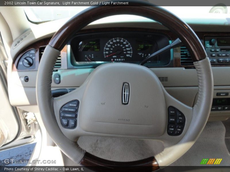 Light Parchment Gold / Light Parchment 2002 Lincoln Town Car Signature