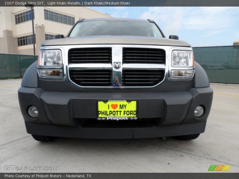 Light Khaki Metallic / Dark Khaki/Medium Khaki 2007 Dodge Nitro SXT