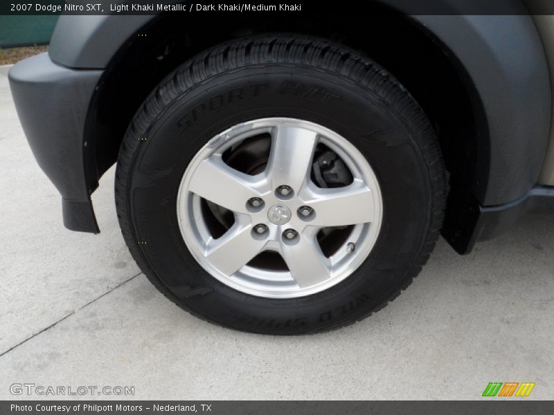 Light Khaki Metallic / Dark Khaki/Medium Khaki 2007 Dodge Nitro SXT