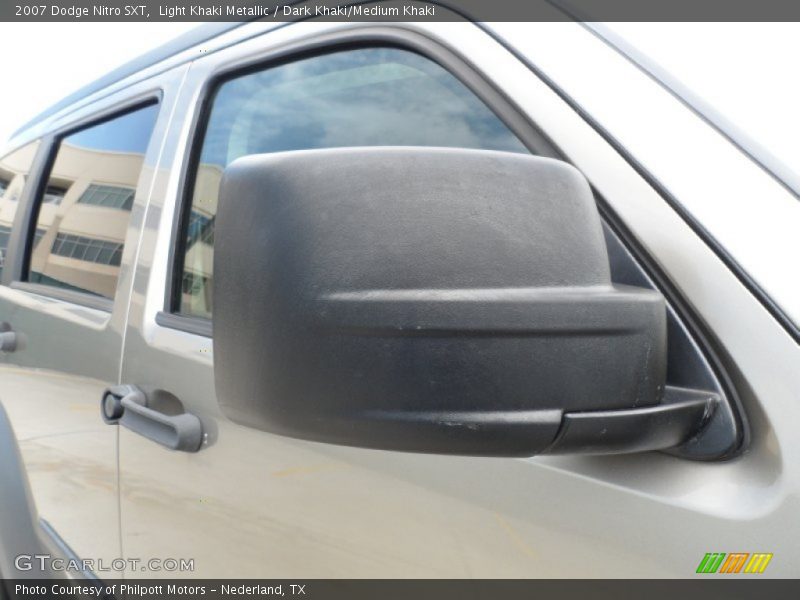 Light Khaki Metallic / Dark Khaki/Medium Khaki 2007 Dodge Nitro SXT