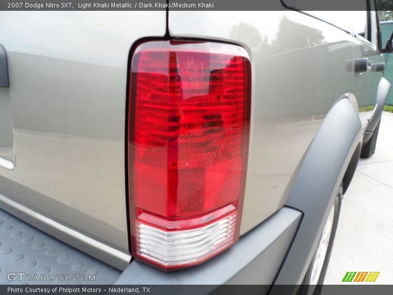 Light Khaki Metallic / Dark Khaki/Medium Khaki 2007 Dodge Nitro SXT