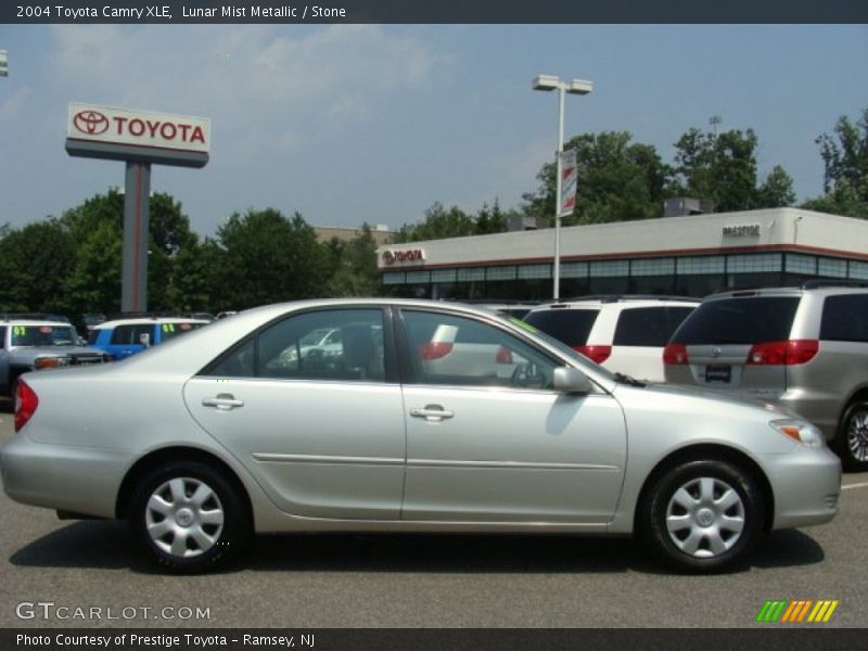 Lunar Mist Metallic / Stone 2004 Toyota Camry XLE