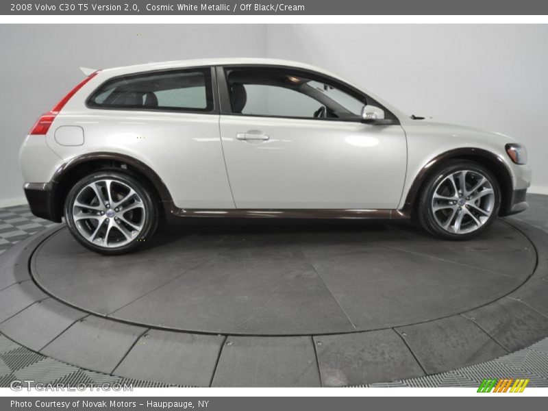 Cosmic White Metallic / Off Black/Cream 2008 Volvo C30 T5 Version 2.0