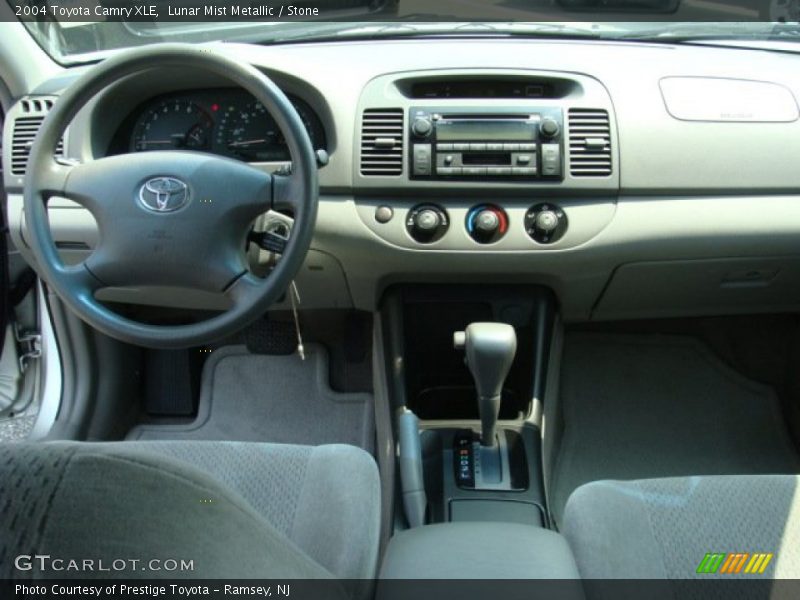 Lunar Mist Metallic / Stone 2004 Toyota Camry XLE