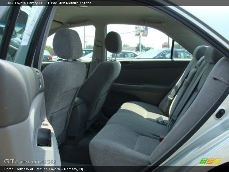 Lunar Mist Metallic / Stone 2004 Toyota Camry XLE