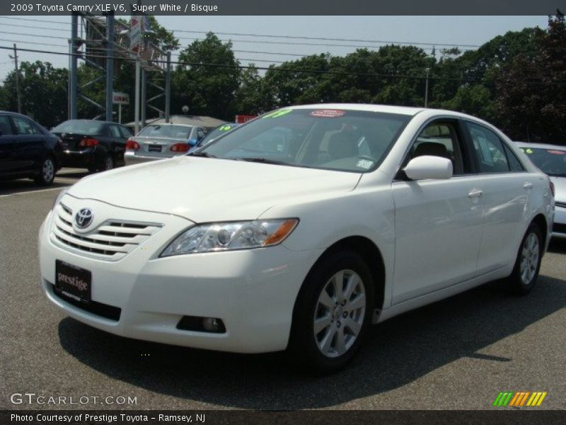 Super White / Bisque 2009 Toyota Camry XLE V6