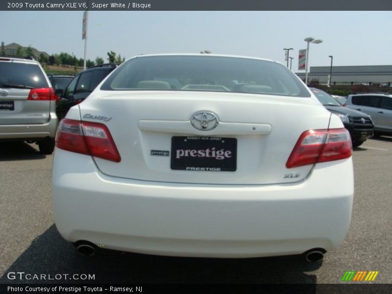 Super White / Bisque 2009 Toyota Camry XLE V6