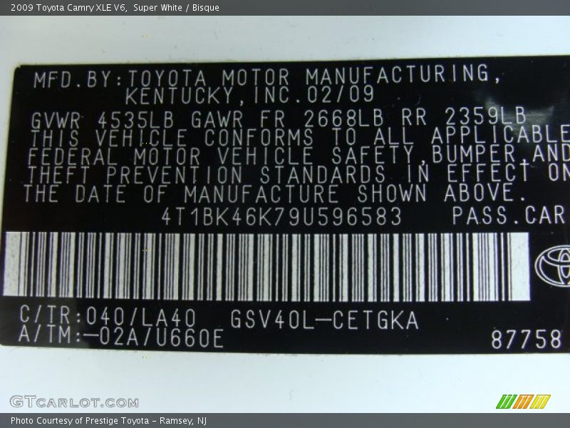 Super White / Bisque 2009 Toyota Camry XLE V6