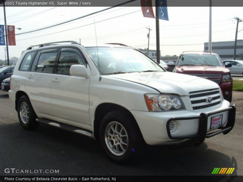 Super White / Ivory 2001 Toyota Highlander V6