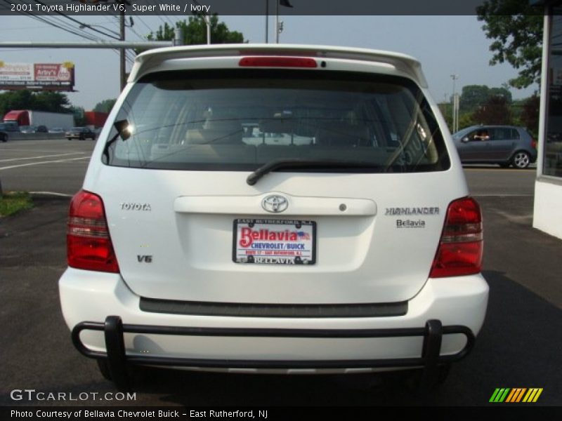 Super White / Ivory 2001 Toyota Highlander V6