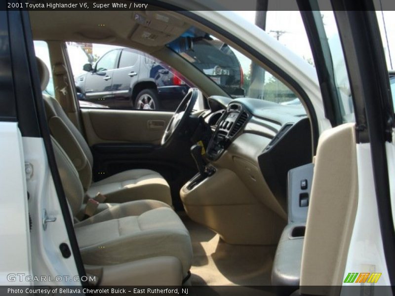 Super White / Ivory 2001 Toyota Highlander V6