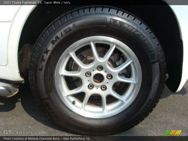Super White / Ivory 2001 Toyota Highlander V6