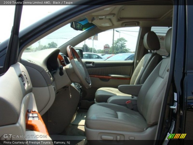 Black / Taupe 2009 Toyota Sienna Limited AWD