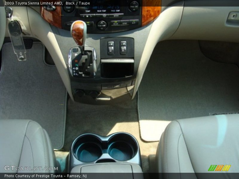 Black / Taupe 2009 Toyota Sienna Limited AWD