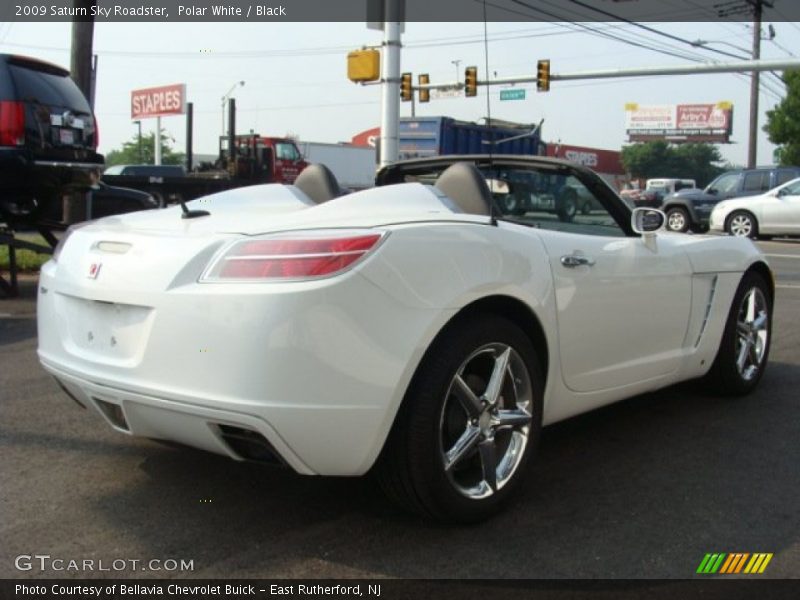 Polar White / Black 2009 Saturn Sky Roadster