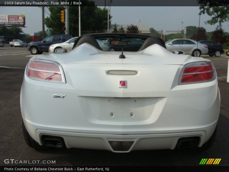 Polar White / Black 2009 Saturn Sky Roadster