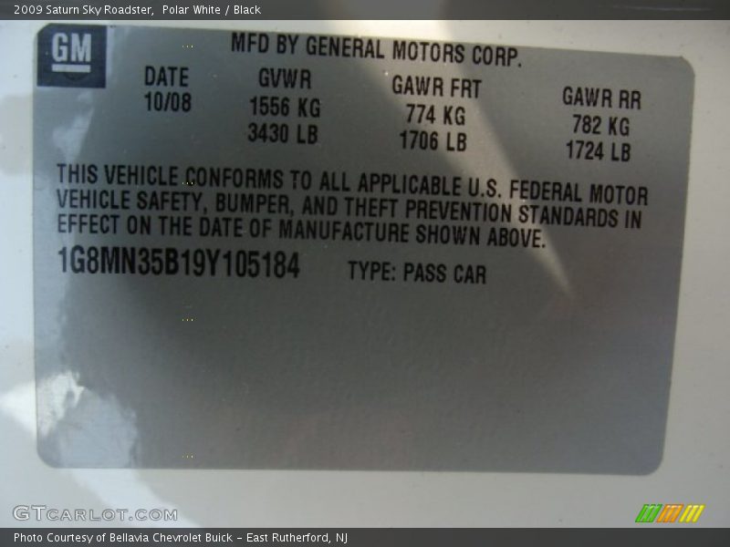 Polar White / Black 2009 Saturn Sky Roadster