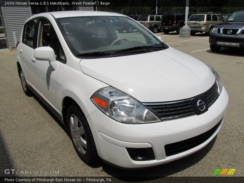 Fresh Powder / Beige 2009 Nissan Versa 1.8 S Hatchback
