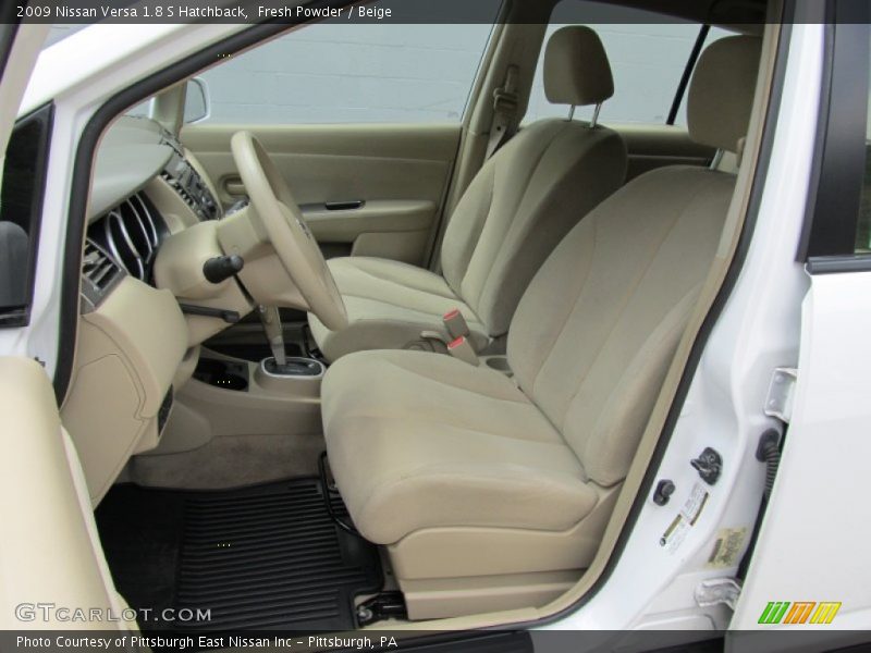 Fresh Powder / Beige 2009 Nissan Versa 1.8 S Hatchback