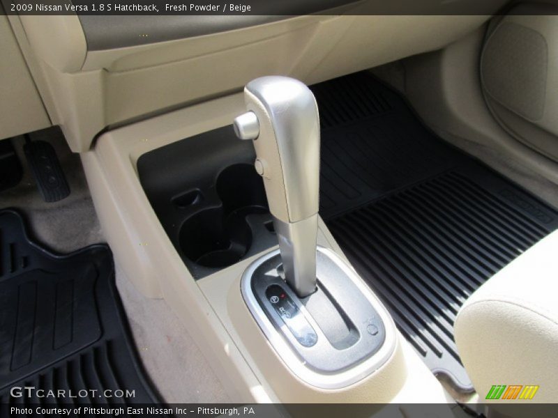 Fresh Powder / Beige 2009 Nissan Versa 1.8 S Hatchback