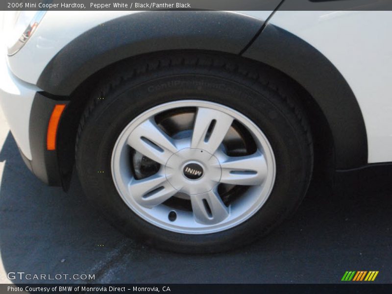 Pepper White / Black/Panther Black 2006 Mini Cooper Hardtop