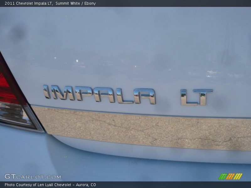 Summit White / Ebony 2011 Chevrolet Impala LT