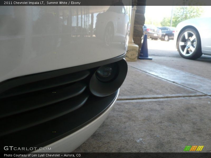 Summit White / Ebony 2011 Chevrolet Impala LT