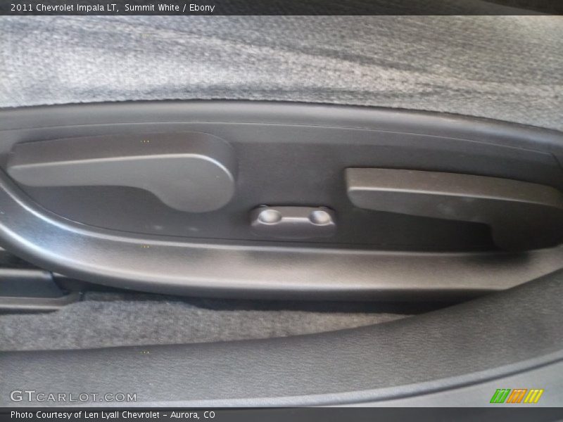 Summit White / Ebony 2011 Chevrolet Impala LT