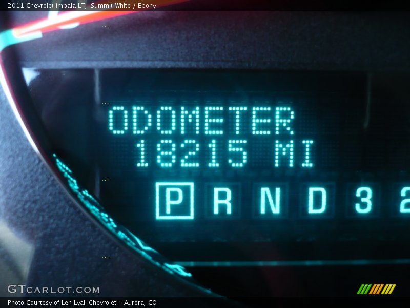 Summit White / Ebony 2011 Chevrolet Impala LT