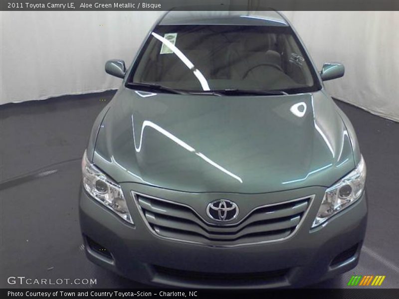 Aloe Green Metallic / Bisque 2011 Toyota Camry LE