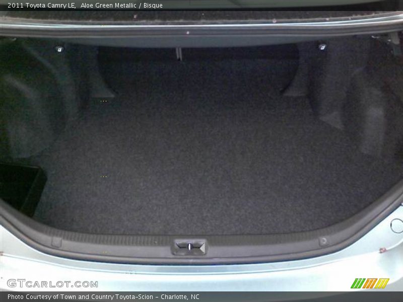 Aloe Green Metallic / Bisque 2011 Toyota Camry LE