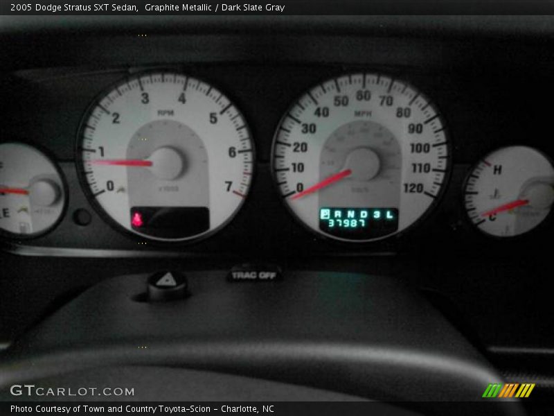Graphite Metallic / Dark Slate Gray 2005 Dodge Stratus SXT Sedan