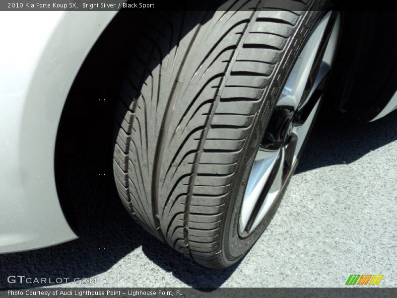 Bright Silver / Black Sport 2010 Kia Forte Koup SX