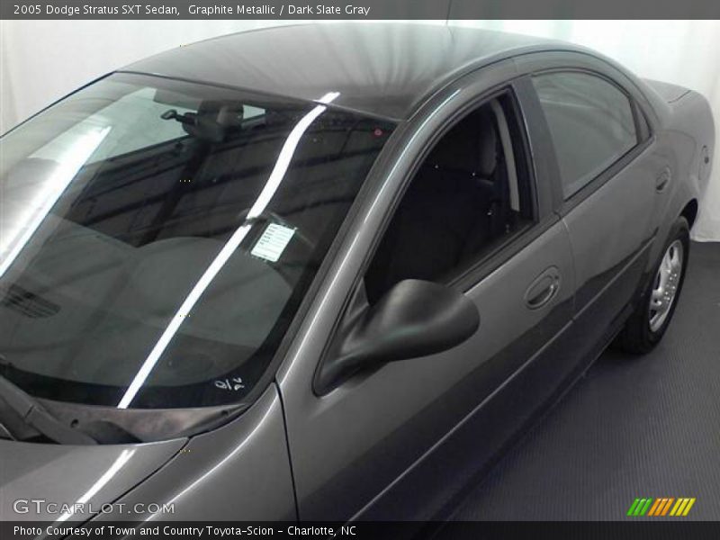 Graphite Metallic / Dark Slate Gray 2005 Dodge Stratus SXT Sedan