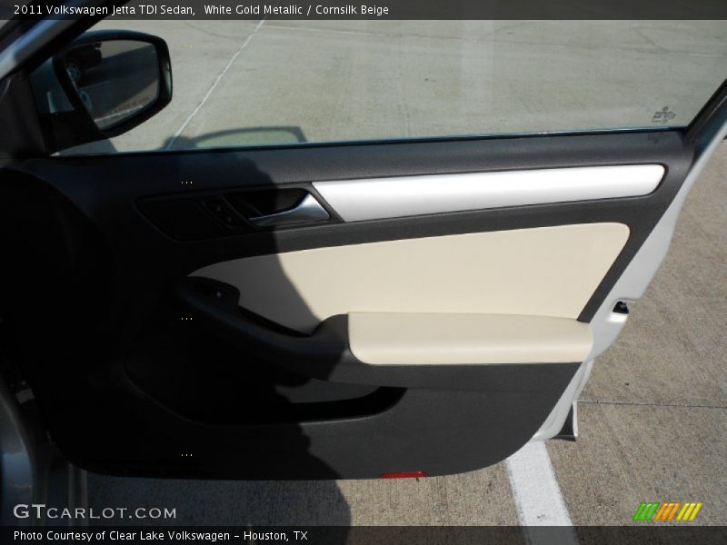 White Gold Metallic / Cornsilk Beige 2011 Volkswagen Jetta TDI Sedan