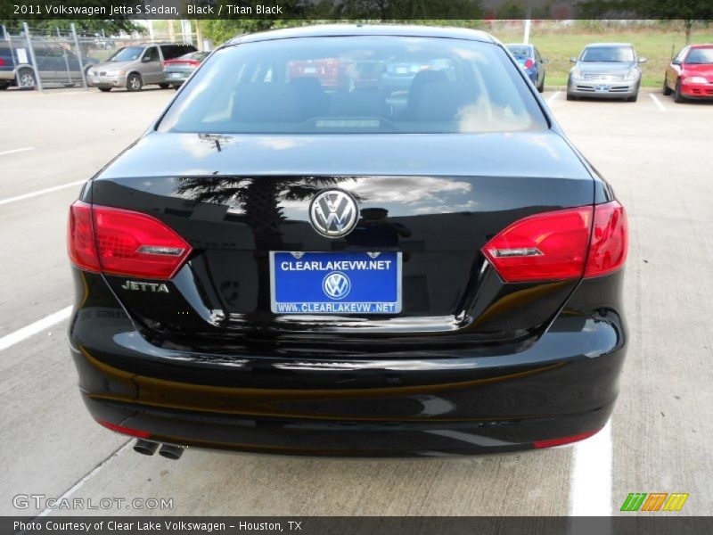 Black / Titan Black 2011 Volkswagen Jetta S Sedan