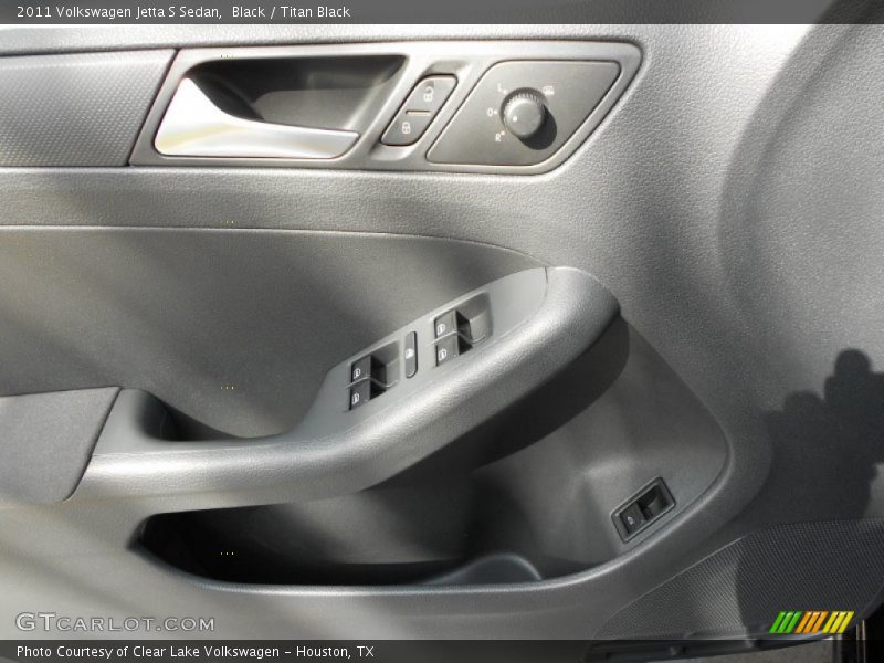 Black / Titan Black 2011 Volkswagen Jetta S Sedan