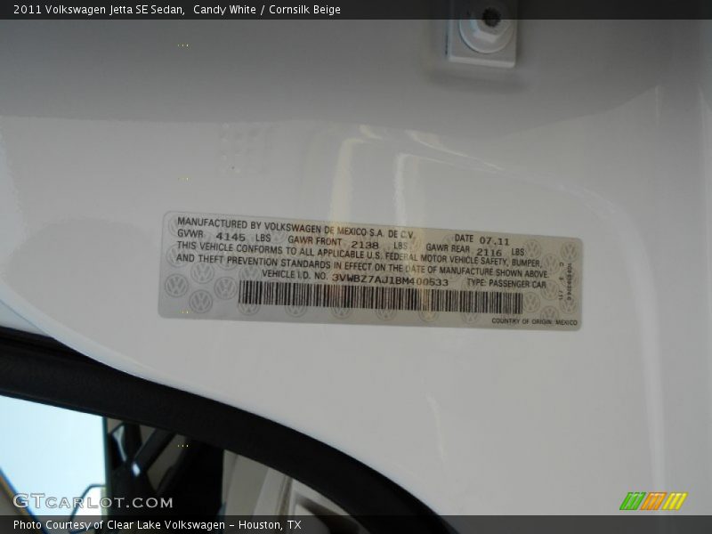 Candy White / Cornsilk Beige 2011 Volkswagen Jetta SE Sedan